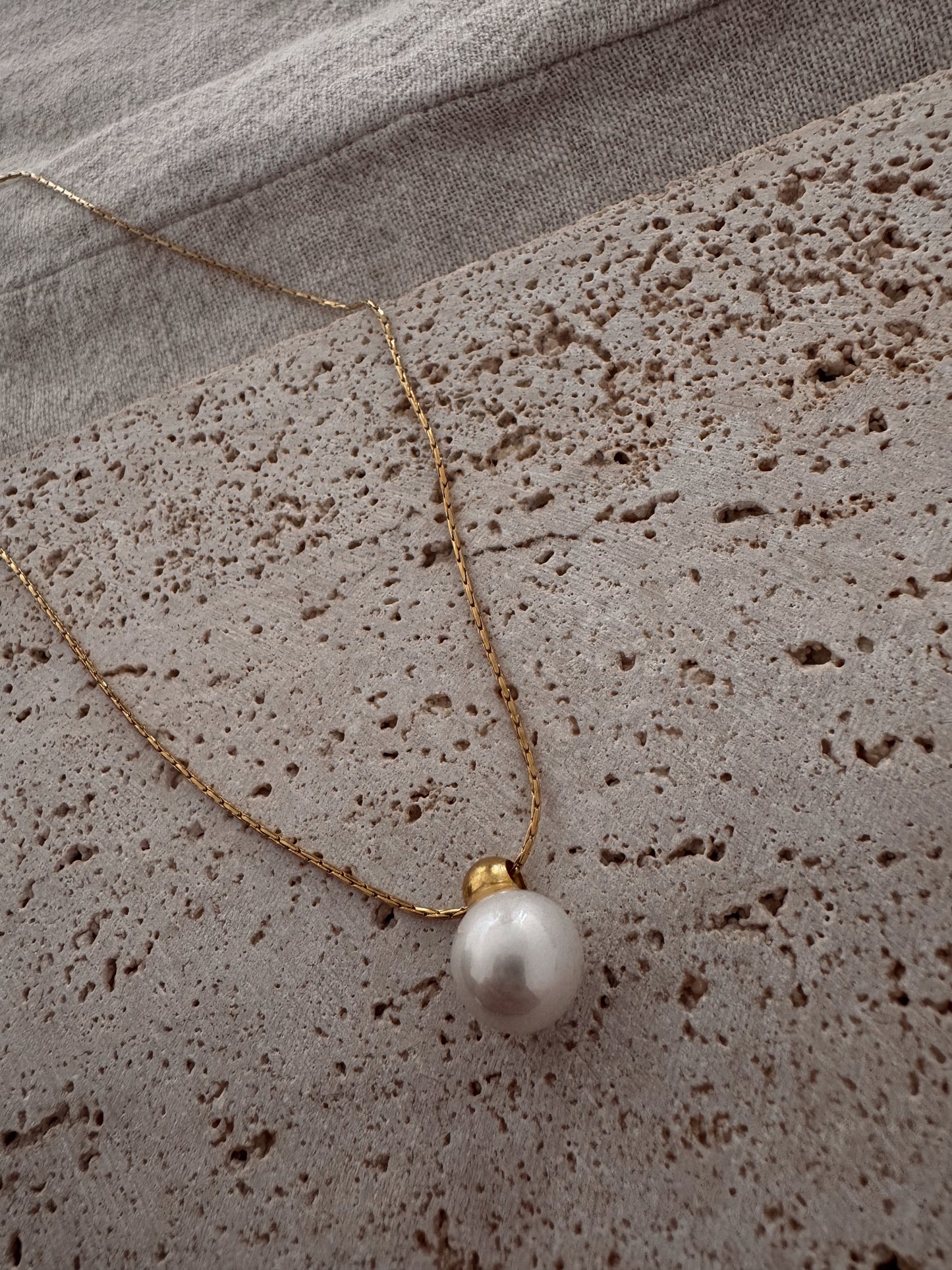 lia necklace